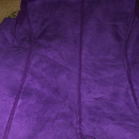 Chico’s size 12 purple faux suede /shearling vest, super cute with  denim - Picture 14 of 16